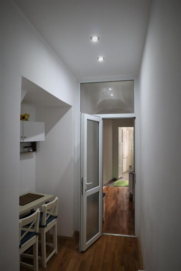 Appartamento Center Haus Bucarest Esterno foto