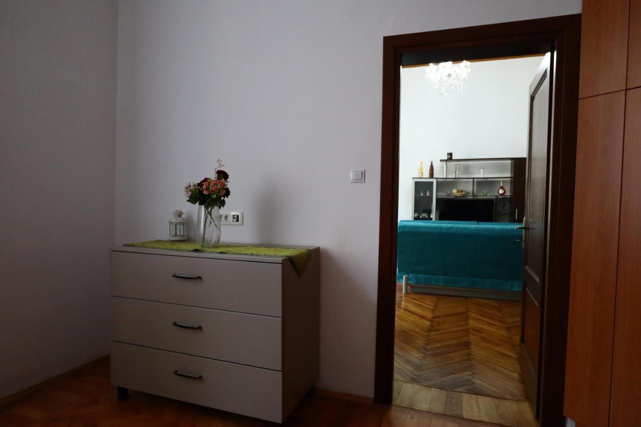 Appartamento Center Haus Bucarest Esterno foto