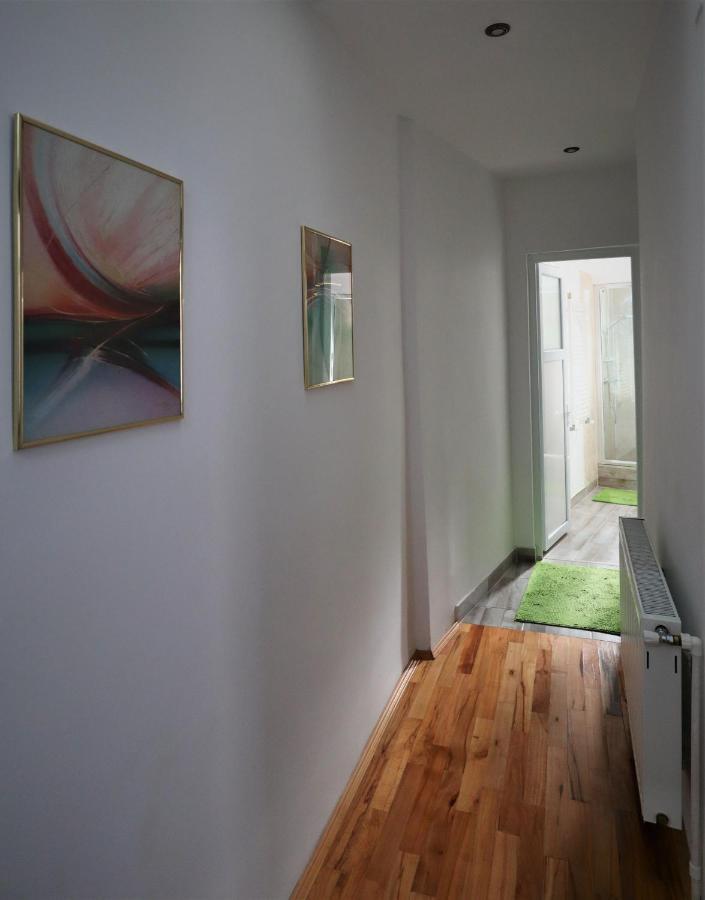 Appartamento Center Haus Bucarest Esterno foto